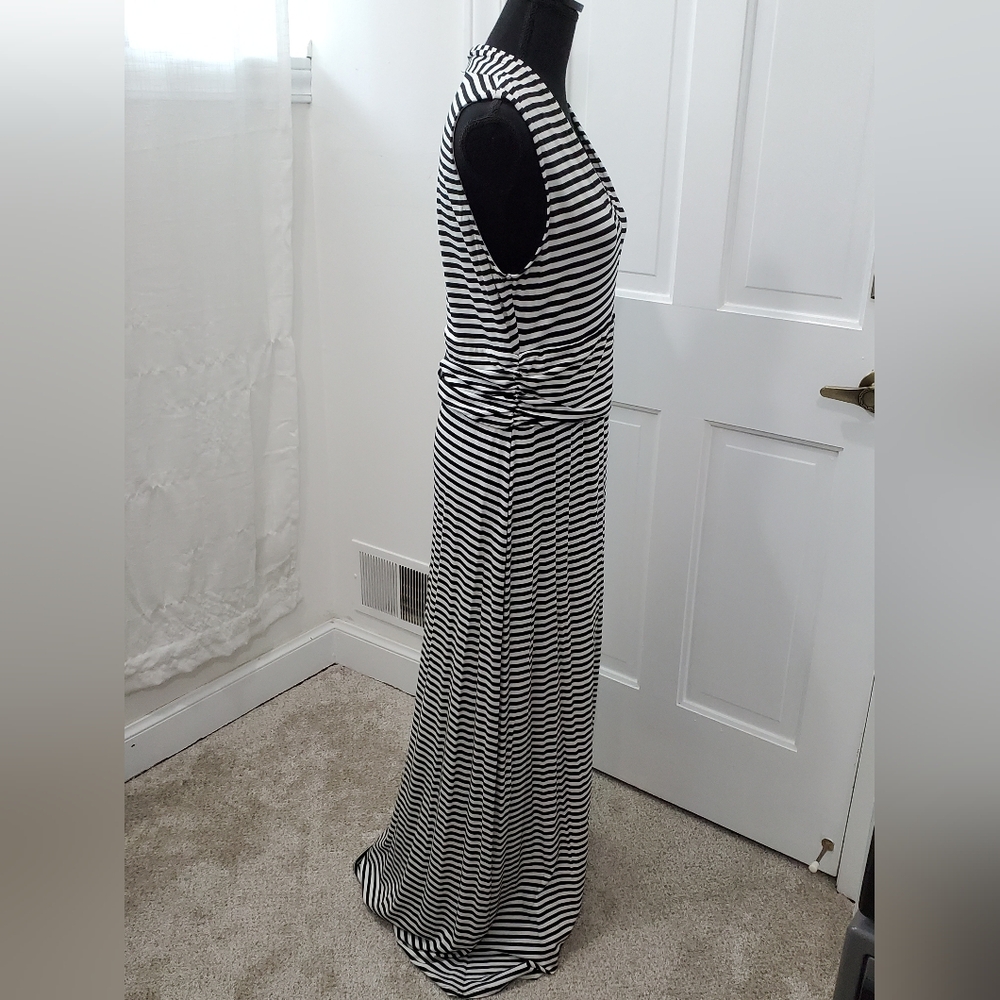 Maxi Dress - Picture 3 of 6